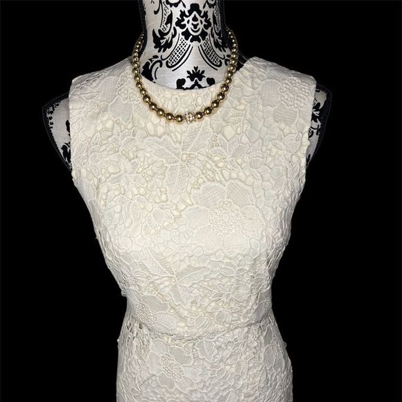 Gold Rhinestones Necklace - Picture 5 of 5